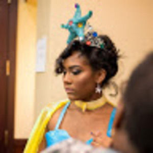 Meet your Posher, Elisa